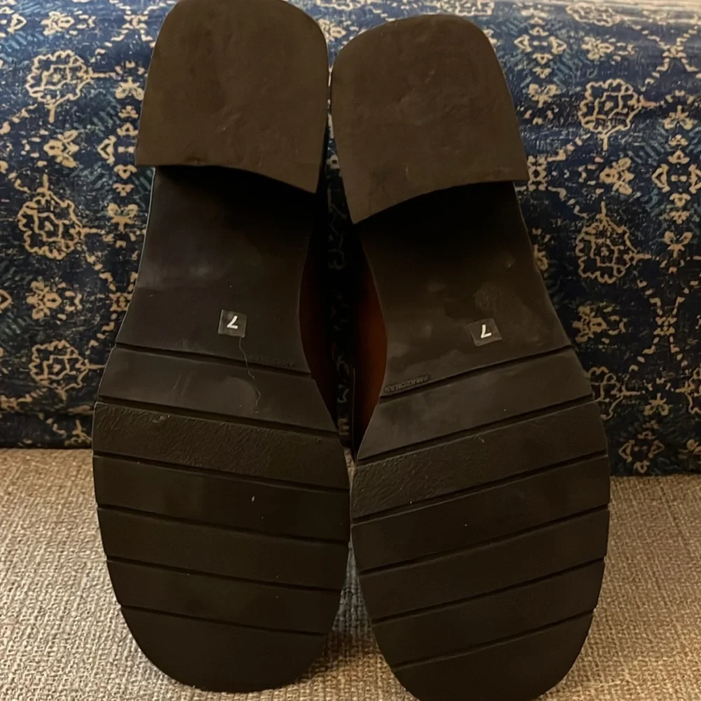 Franco Sarto size 7 brown shoes - Picture 5 of 5